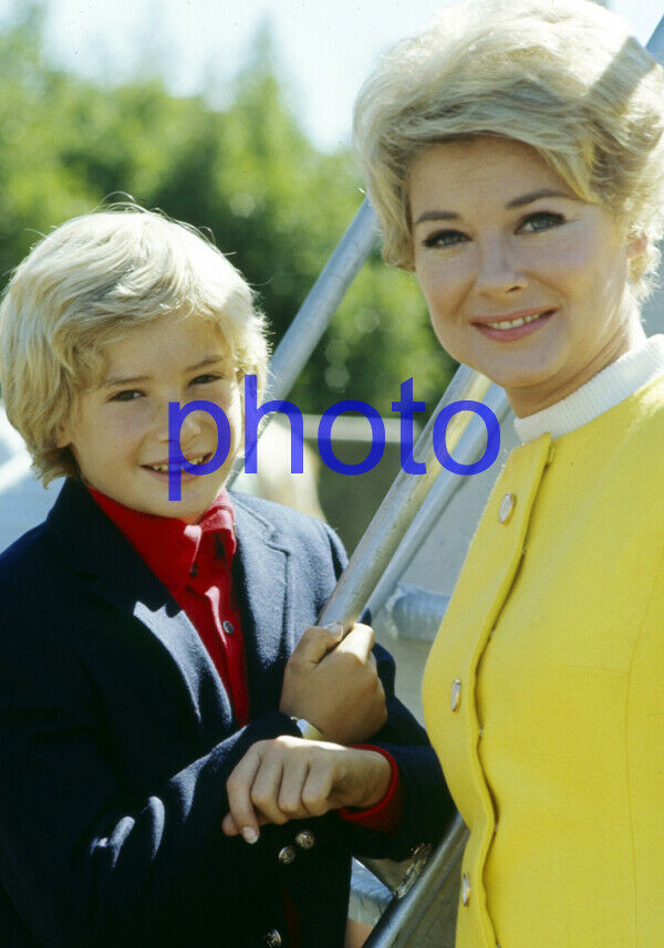 The Ghost And Mrs Muir #32,hope Lange,harlen Carraher,8x10 Photo