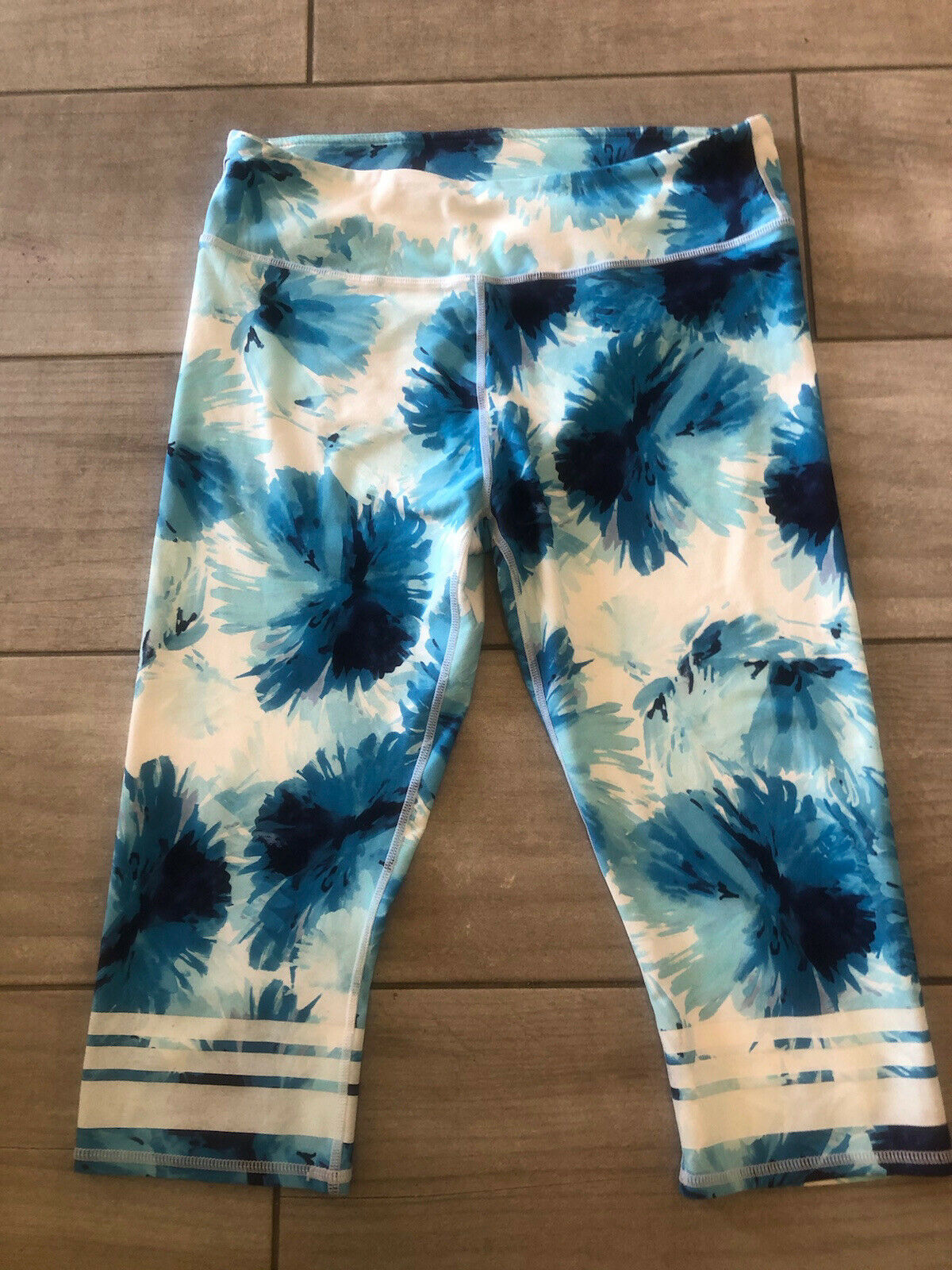 Fabletics Running Athletic Gym Yoga Leggings Cropped Pants Women's Size L