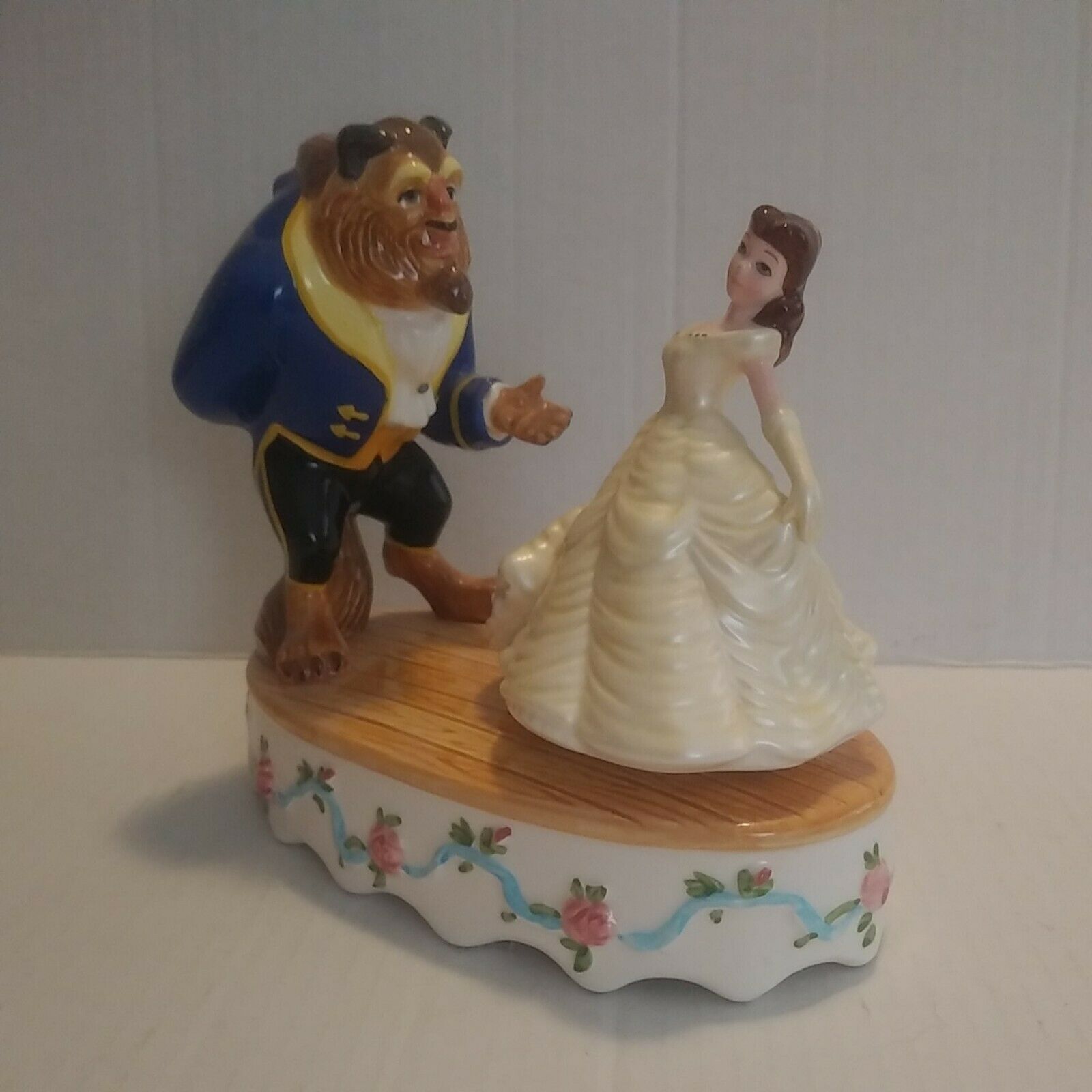 Vintage Disney Schmid Beauty And The Beast Porcelain Musical Figurine-no Box